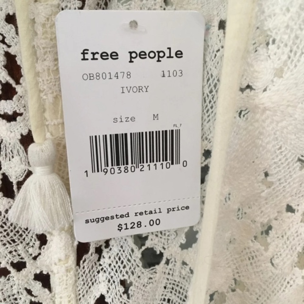 Free People crochet lace tunic / robe / coverup ๐ - Picture 2 of 9